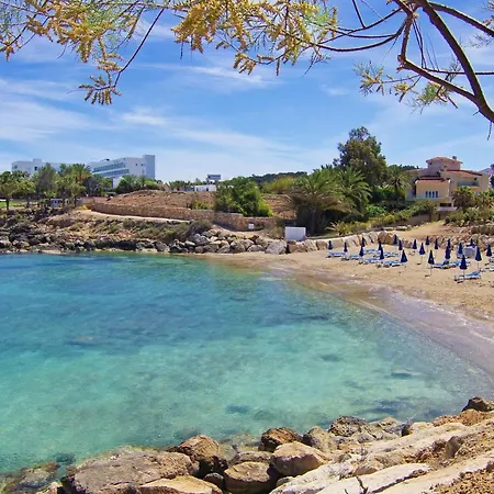 Lucile - Coralli Beachfront *