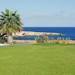 Lägenhet Lucile - Coralli Beachfront *