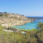 Lucile - Coralli Beachfront Lägenhet Paralimni