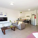 Lägenhet Lucile - Coralli Beachfront