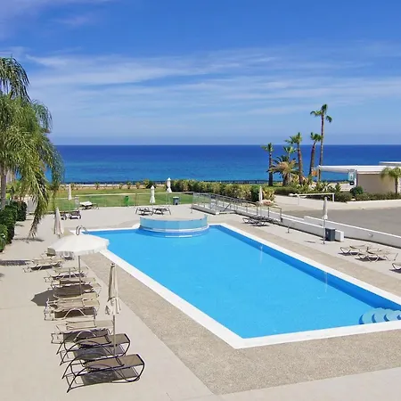 Апартаменты Lucile - Coralli Beachfront