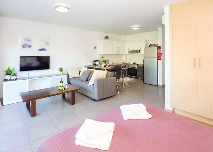 Lucile - Coralli Beachfront *