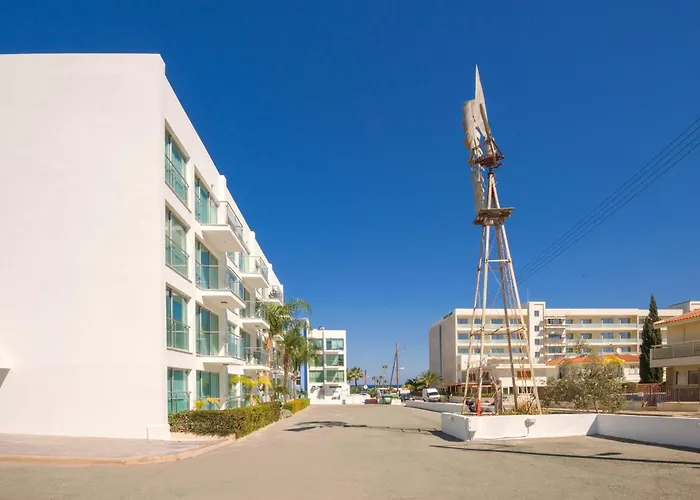 Апартаменты Lucile - Coralli Beachfront *