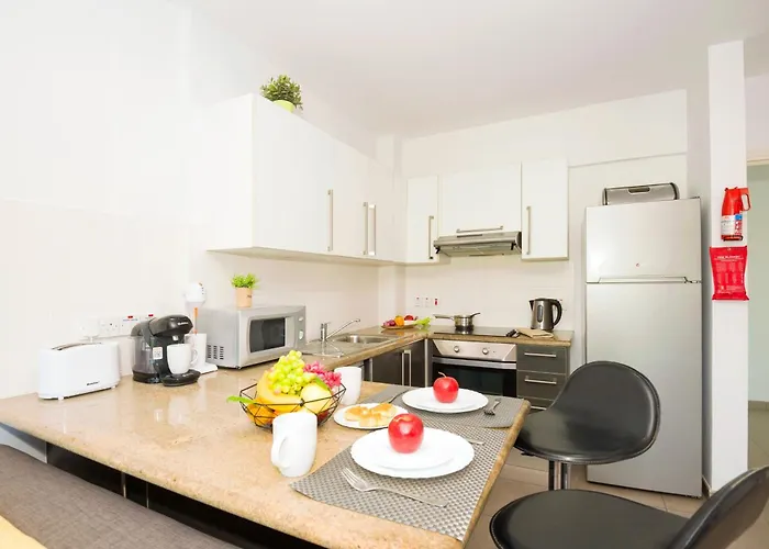 Апартаменты Lucile - Coralli Beachfront Паралимни