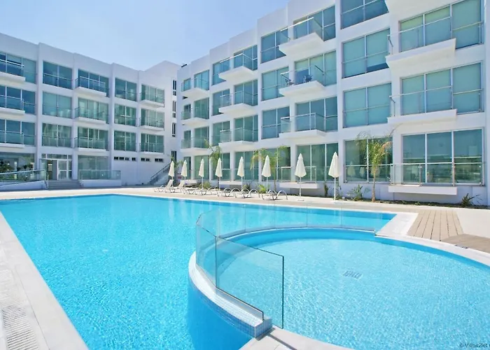 Апартаменты Lucile - Coralli Beachfront Паралимни